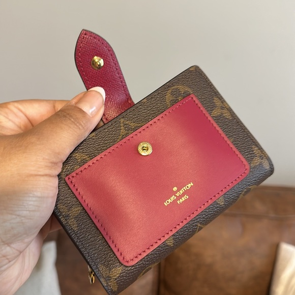 ✨Authentic✨LV JULIETTE WALLET - Picture 8 of 14